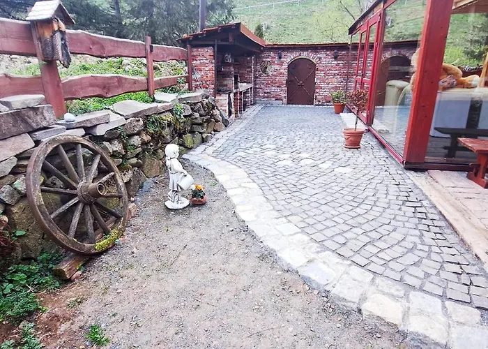 シャレー Drevenica Geplovo *